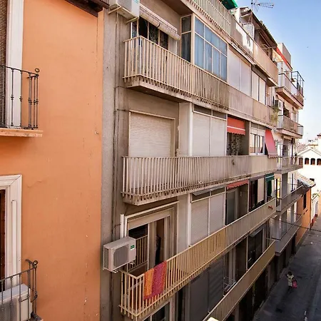 Central Deluxe Apartments-3